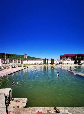 Горячие источники Аушигер