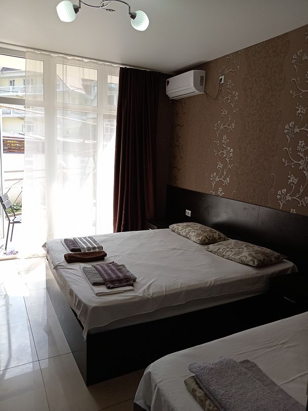 Полулюкс 3-местный (без балкона)