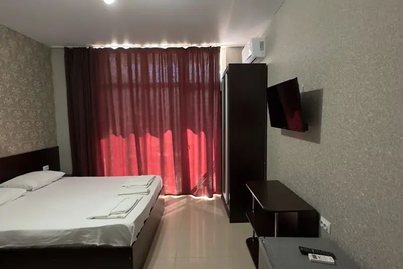 Полулюкс 3-местный (с балконом)