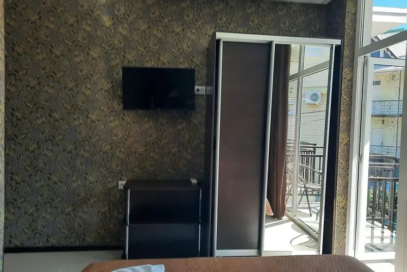 Полулюкс 3-местный (с балконом)