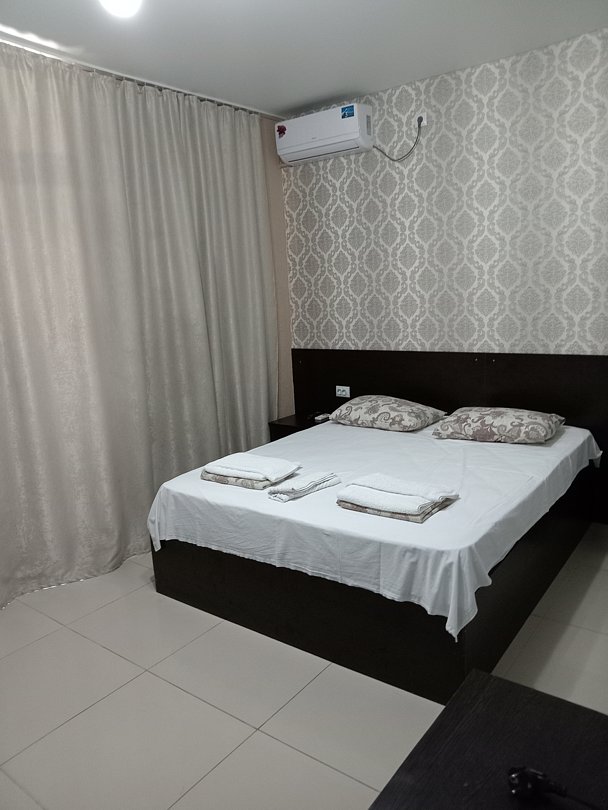 Полулюкс 4-местный (без балкона)