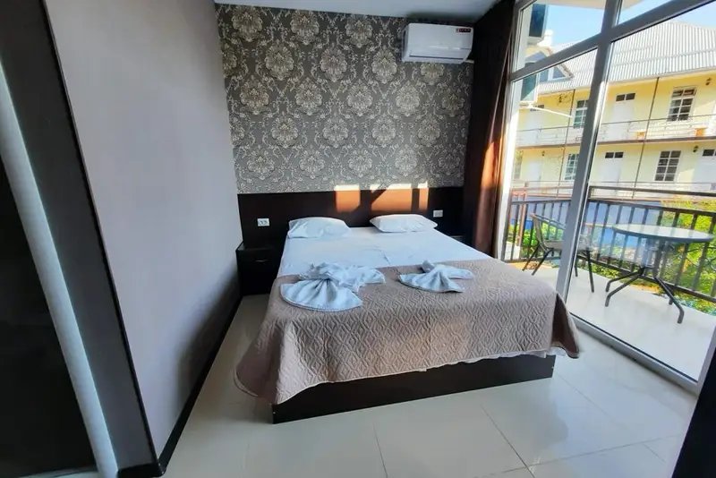 Стандартный 3-местный (с балконом)