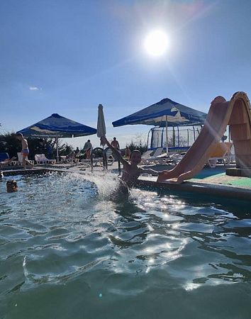 Термальный источник «Золотая рыбка»