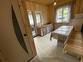 Дом 6-местный рядом с озером  Номера домов: 1, Коттедж Дом посуточный на Байкале, Порт Байкал