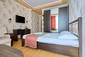 Стандарт Семейный 4-местный, 2х-комнатный, Гостевой дом Эдельвейс (на Троицкой), Адлер