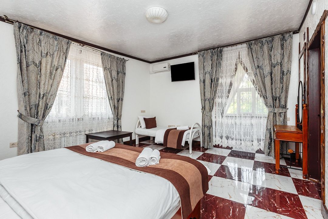 Апартаменты 10-местный 5-комнатный (№106)