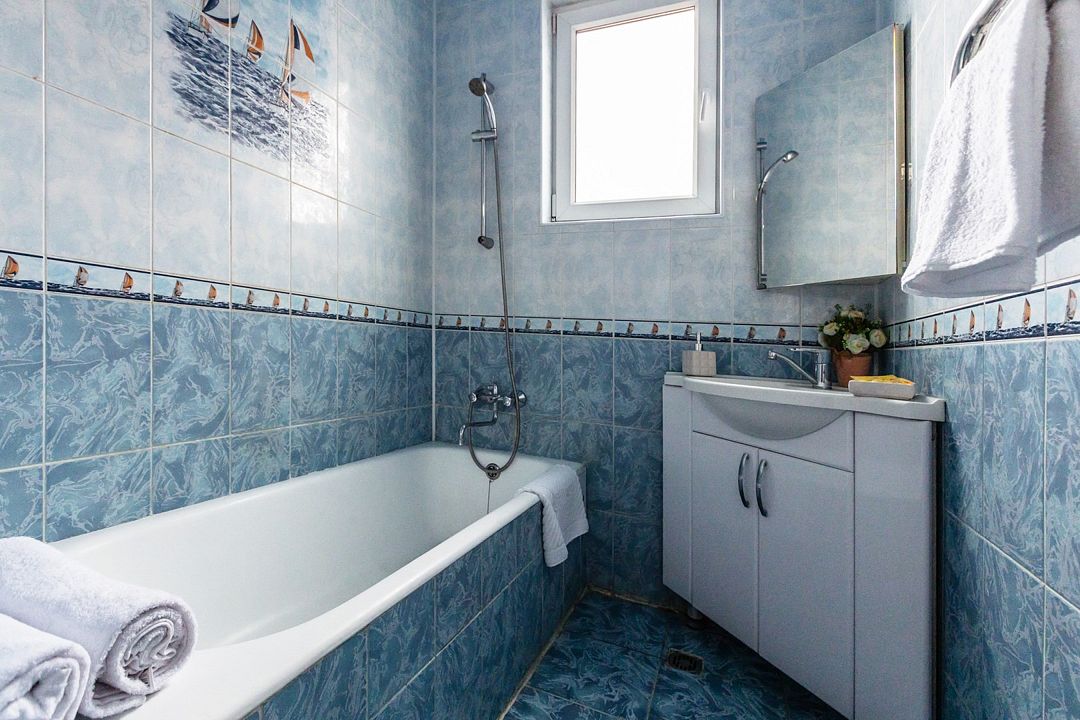 Апартаменты 8-местный 3-комнатный (№105)