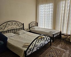 Семейный 3-местный 1-комнатный с балконом, Гостевой дом Villa Familia (Новый Афон), Новый Афон