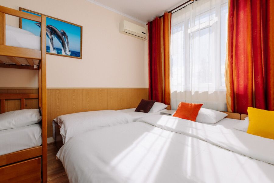 Семейный 5-местный (с видом на море)