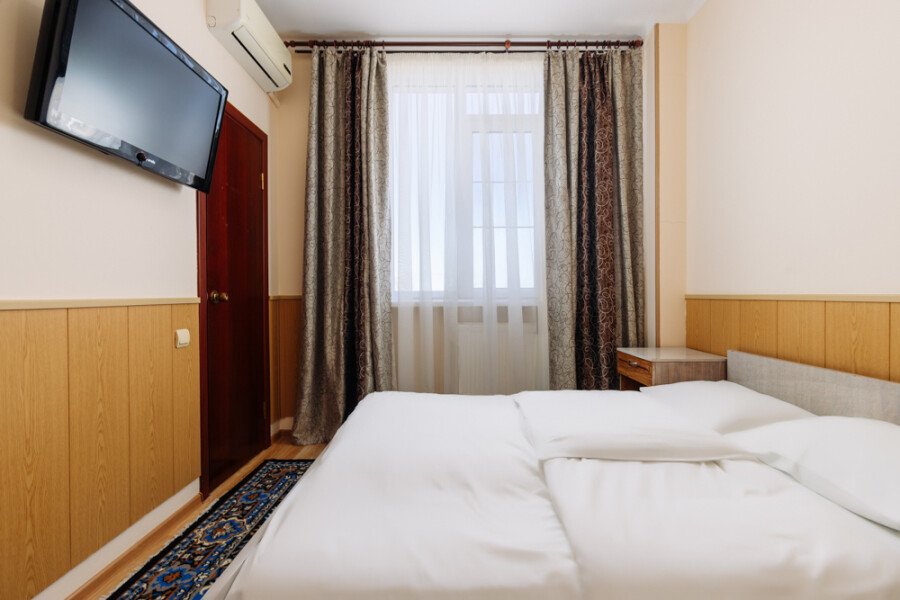 Стандартный 3-местный DBL (с софой и видом на море, реку)