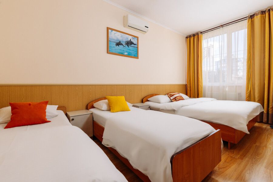 Стандартный 4-местный (DBL + TWIN)