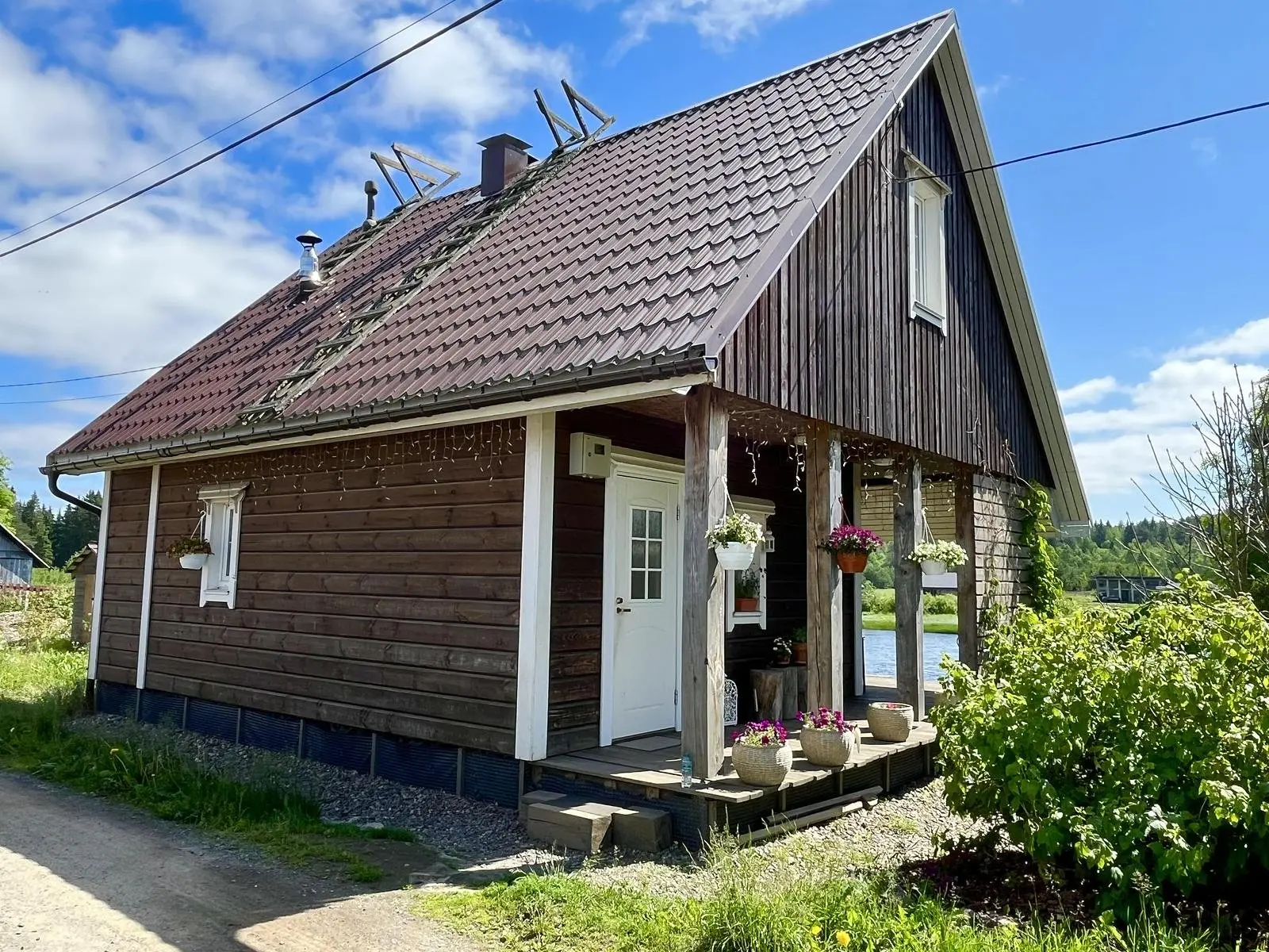 Загородный дом Дом у реки, поселок Чална, Республика Карелия
