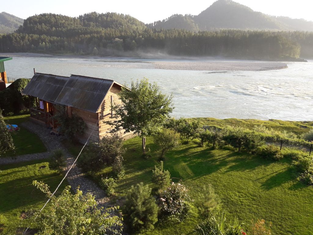 Гостевой дом Дом на реке Катунь 2, Манжерок, Горный Алтай (Республика Алтай)