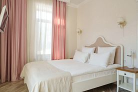 Двухместный люкс Provence №60 с 2 комнатами двуспальная кровать, База отдыха Лель, Уфа