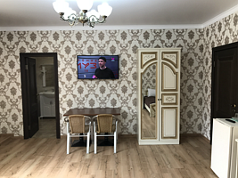 Трёхместный номер на цокольном этаже, Гостевой дом Марго, Эстосадок