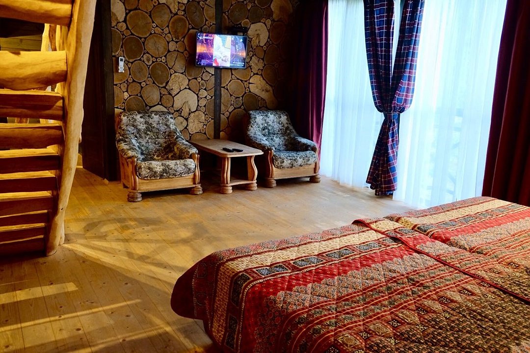 Семейный Гостевой 2-местный 2-уровневый (Бахус)