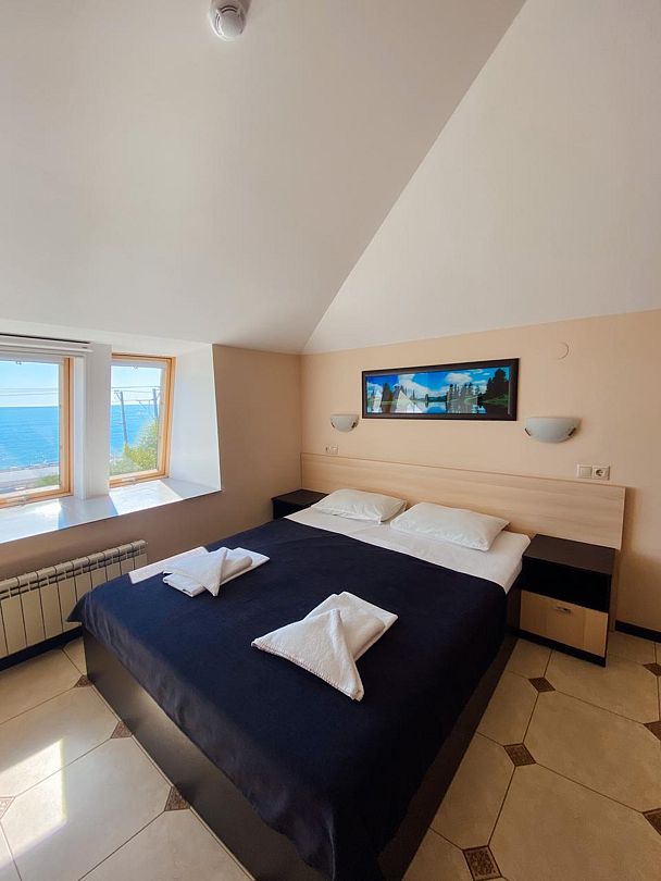 Бюджетный 2-местный (без балкона, №26,30)