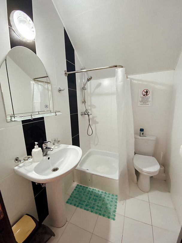 Бюджетный 3-местный (без балкона, №27,29)