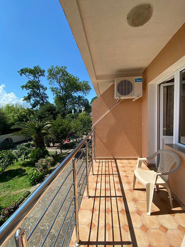 Стандартный 3-местный (с балконом)