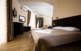 Полулюкс 4-местный с балконом, Гостевой дом Милана, Витязево