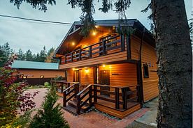 Коттедж №1 с 5 спальнями, Гостевые дома Green Forest , деревня Иваново