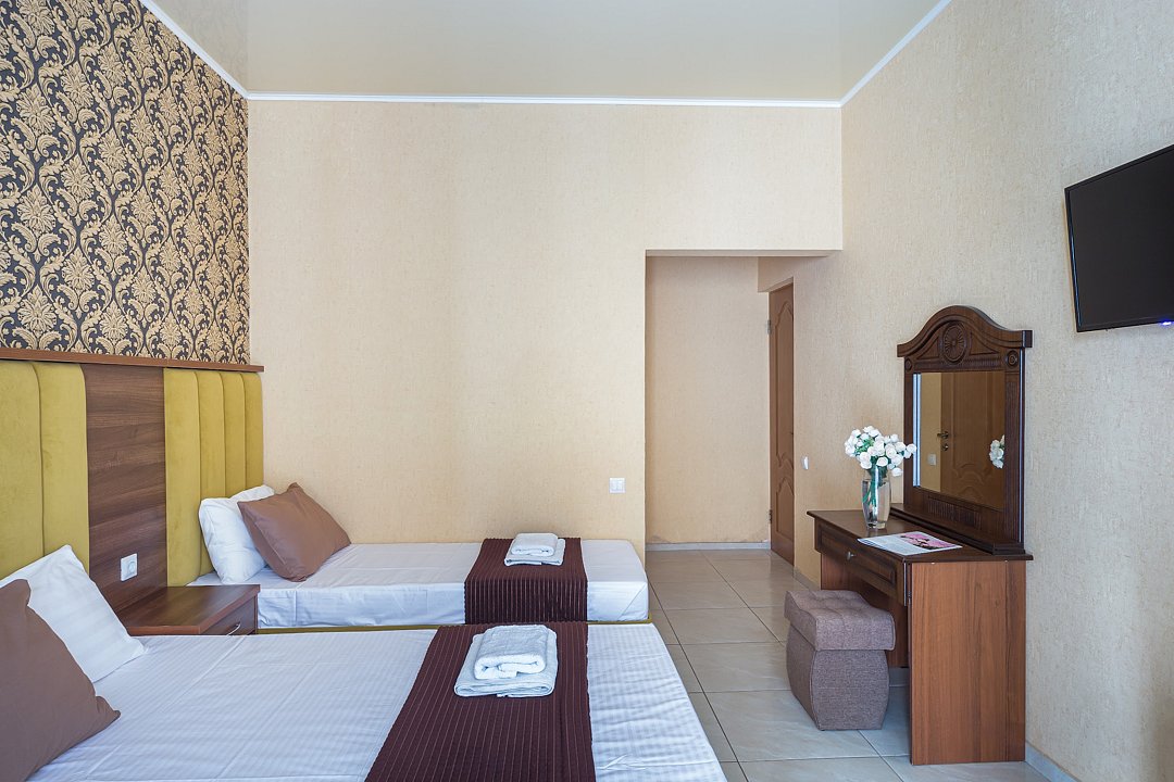 Комфорт 3-местный (с балконом)