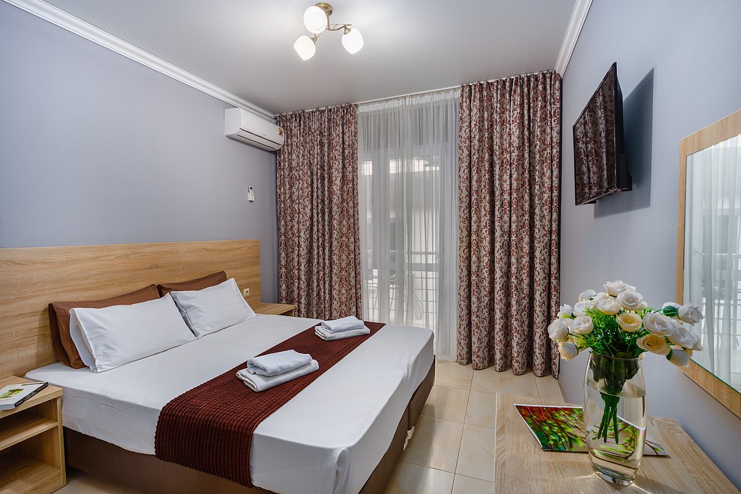 Полулюкс 4-местный 2-комнатный (с кухней)