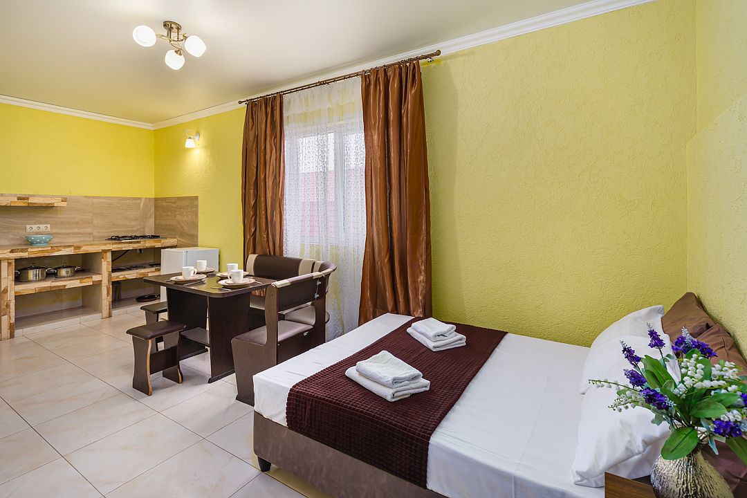 Полулюкс 4-местный 2-комнатный (с кухней)