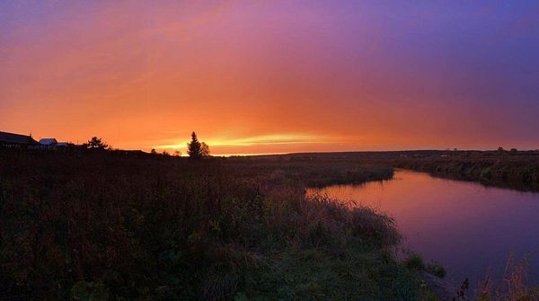 Закат на реке Кунара