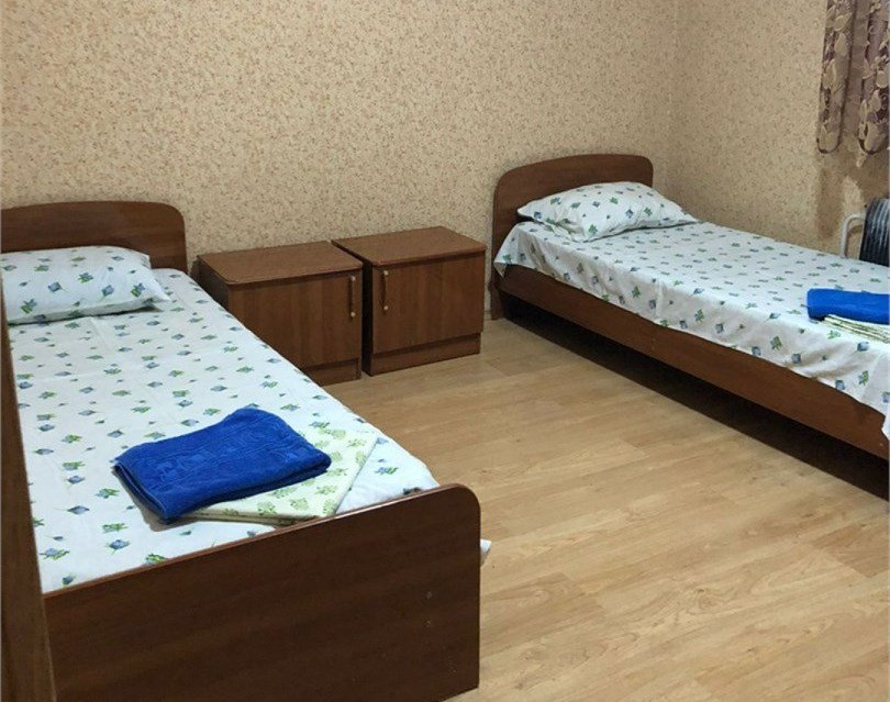 Номер 2-местный (с дополнительным местом, с удобствами на этаже)