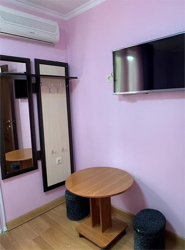 Номер 2-местный (с удобствами на этаже)