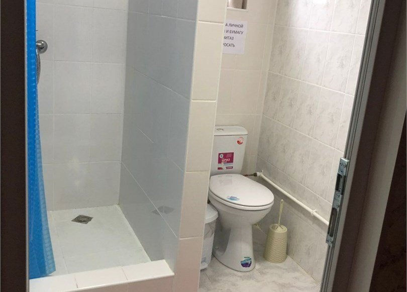 Номер 2-местный (с удобствами на этаже)