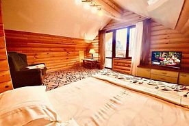 Апартаменты 3-местные с 1 спальней, Гостевой дом Теремок, Алупка