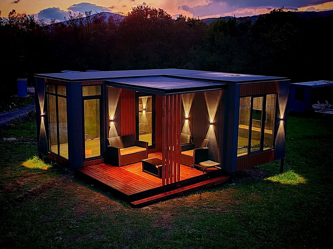 Домик 4-местный 2-комнатный (№4)