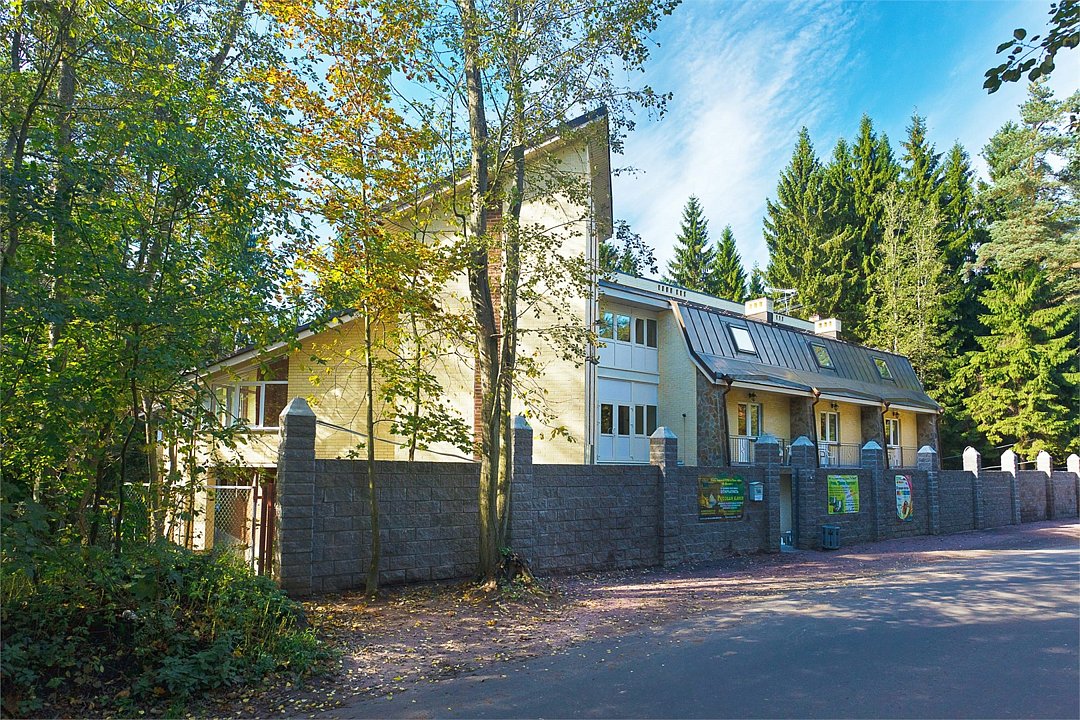 Гостевой дом Домик Охотника (бывший Отель Домик Охотника), Ленинградская область, поселок Токсово Всеволожский район деревня Хиттолово