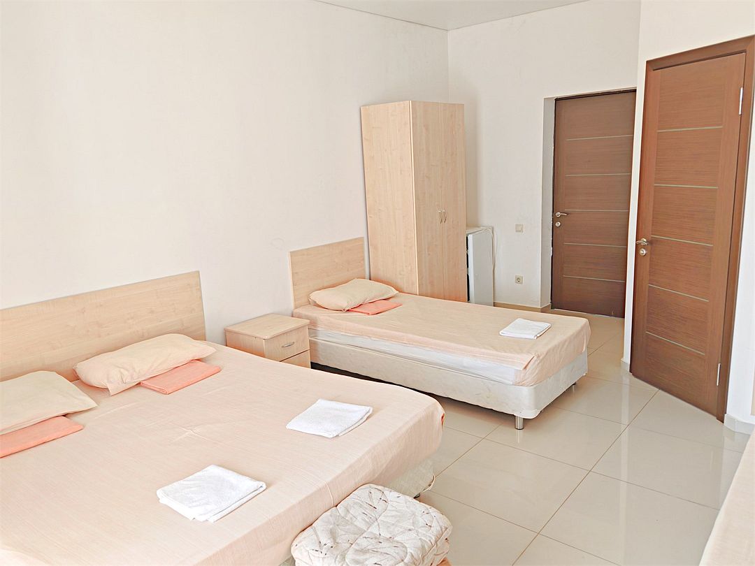 Номер 4-местный (с балконом)