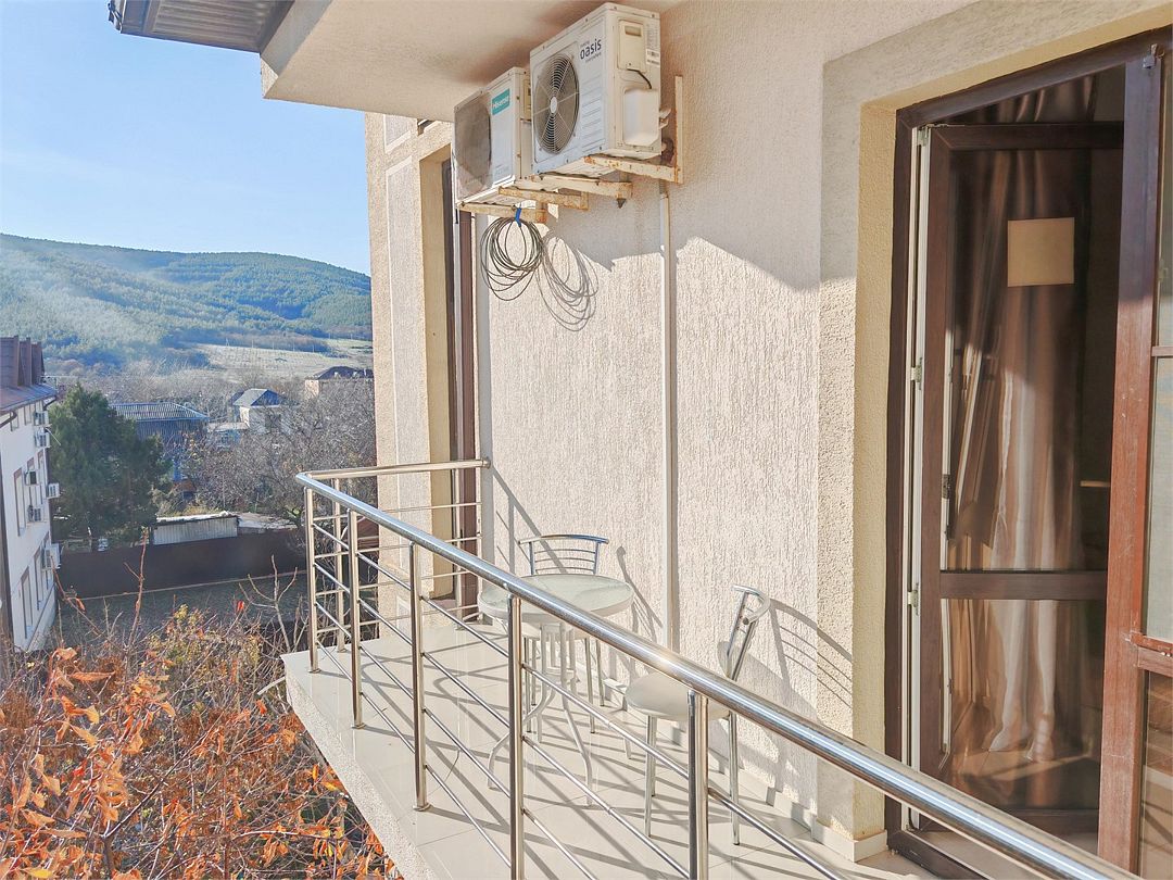 Номер 4-местный (с балконом)