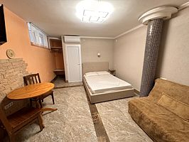 Номер Семейный 4-местный цокольный этаж, Гостевой дом Изабелла (Геленджик), Геленджик