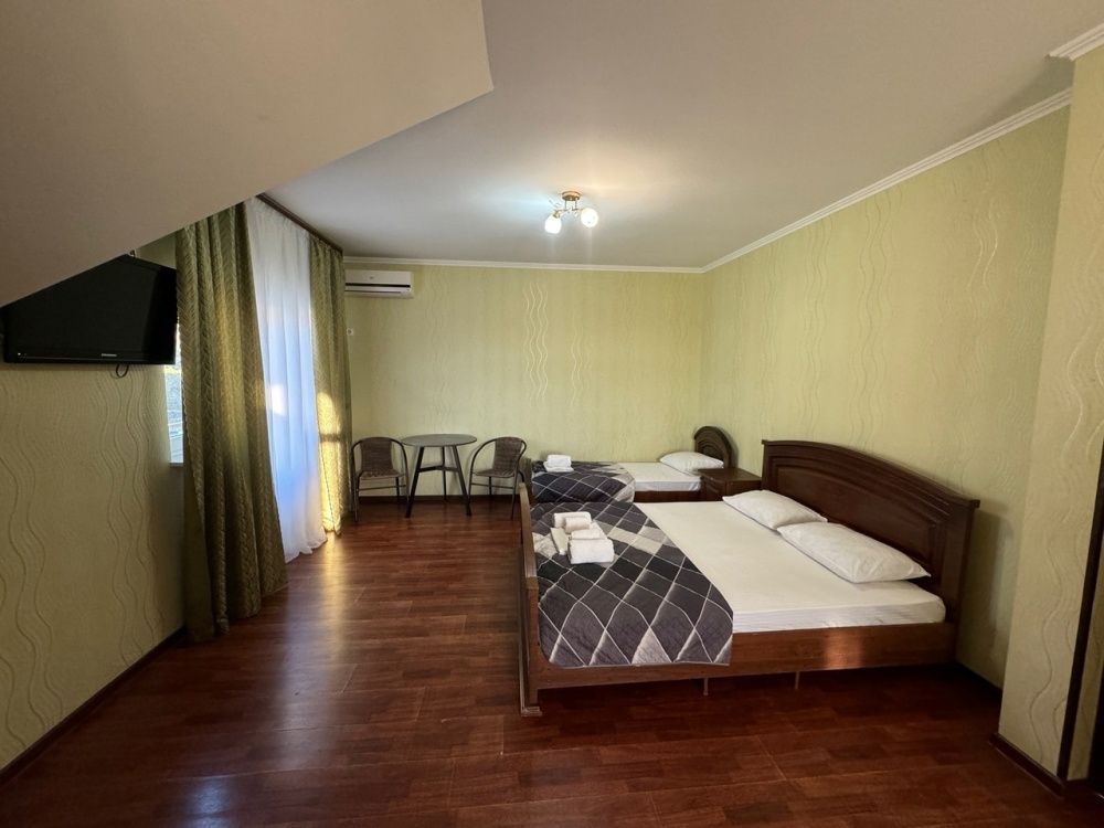 Стандартный 4-местный (с балконом)