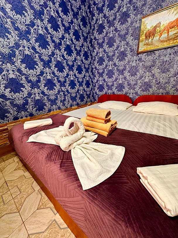 Стандартный 3-местный (с с/у на этаже)