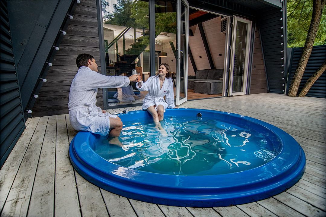 Коттедж 4-местный 2-комнатный (Пирамида)