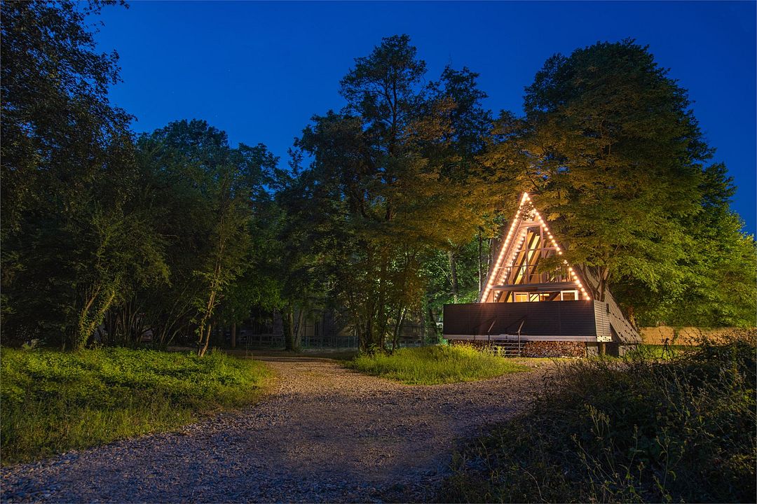 Коттедж 4-местный 2-комнатный (Пирамида)