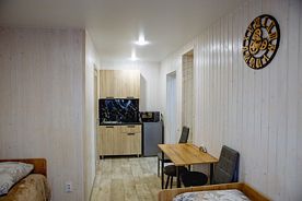 Двухкомнатный номер 12, Гостевой дом "Березка", Тихвин