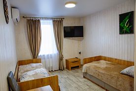 Двухкомнатный номер 10, Гостевой дом "Березка", Тихвин