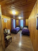 Двухместный номер с двумя односпальными кроватями  с санузлом №1, Гостевой дом "Березка", Тихвин