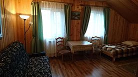 Классический номер с 2 односпальными кроватями с удобствами на этаже, Гостевой дом "Березка", Тихвин