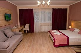 Полулюкс 1, Туристический комплекс Седьмое небо, Лаго-Наки