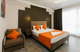 Комфорт Семейный с видом на горы и балконом, База отдыха Бухта Мечты, Гагра