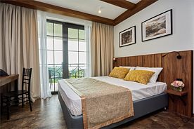 Семейный, База отдыха 7 кипарисов, Гагра