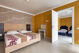 Люкс двухкомнатный, База отдыха Райский Уголок, Пицунда